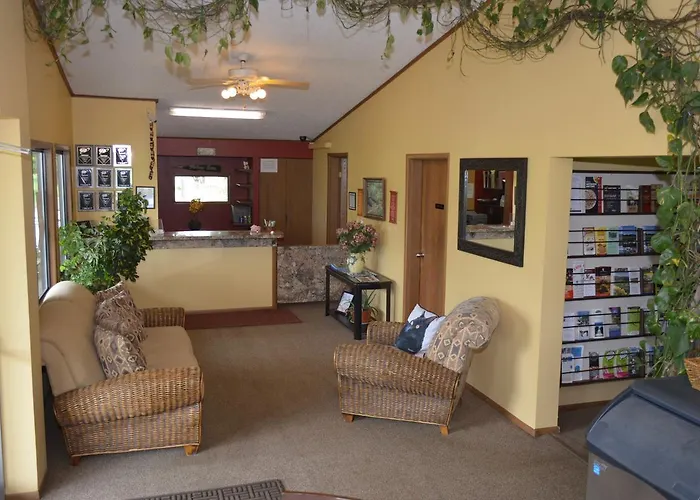 Motels in Albion