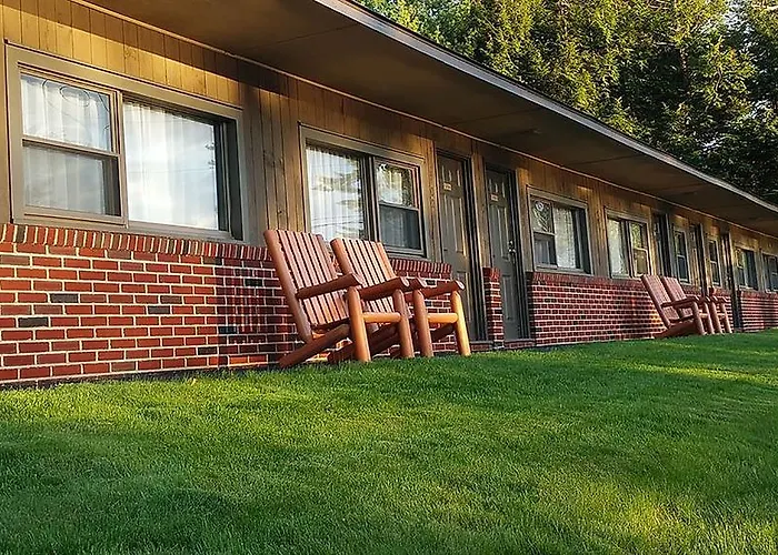 Motels in Fairlee