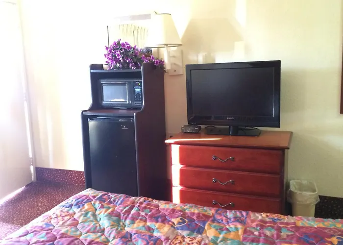 Motels in Opelika