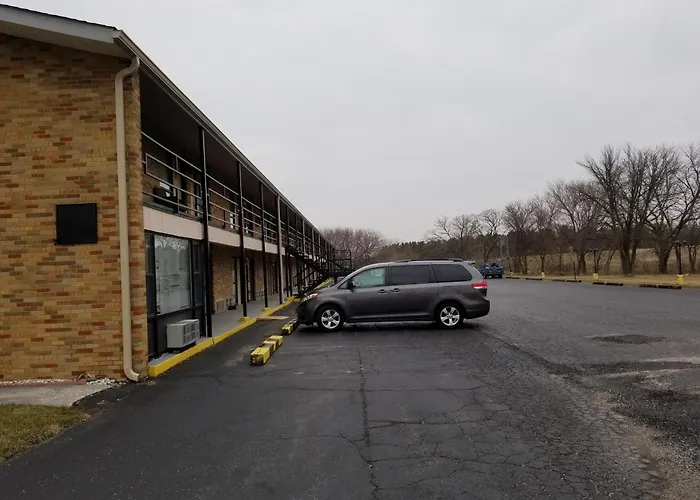 Motels in Spring Valley