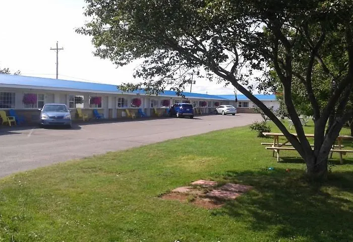 Motels in Truro