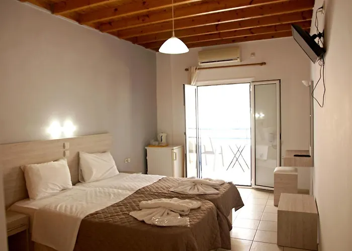 Billiga Hotell in Loutro