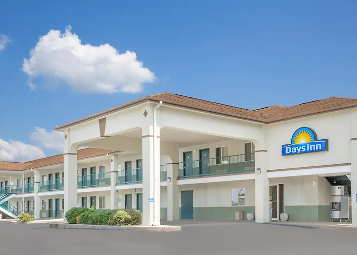 Motels in Russellville