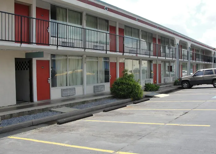 Motels in Alcoa