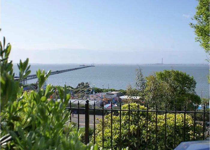 Bed and Breakfast in Southend-on-Sea
