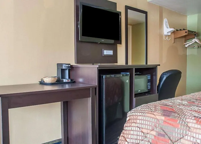 Motels in Amherst
