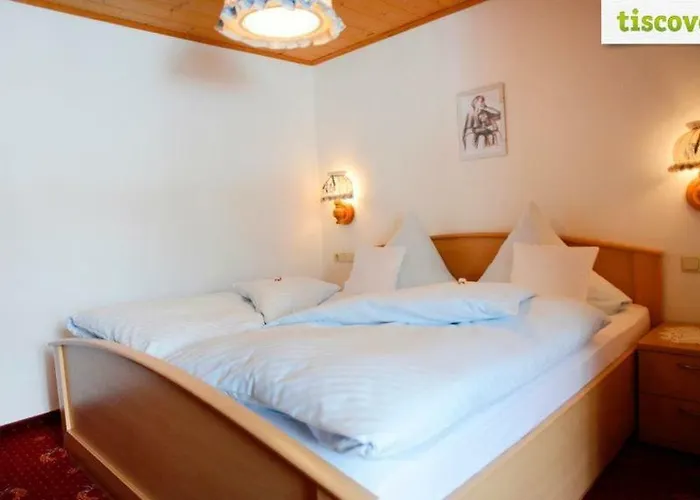 Pensionen in Bach (Tyrol)