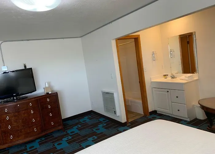 Motels in Blue Diamond