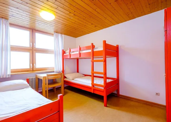 Hostels in Pottenstein