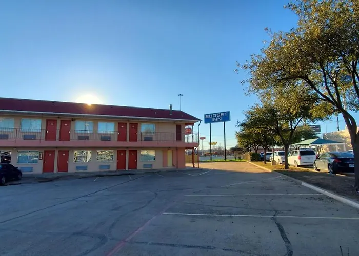 Motels in North Richland Hills