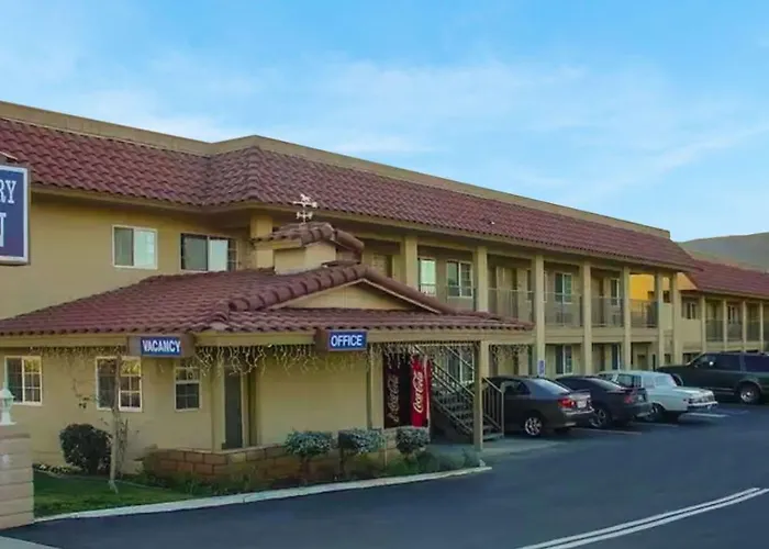 Motels in Banning
